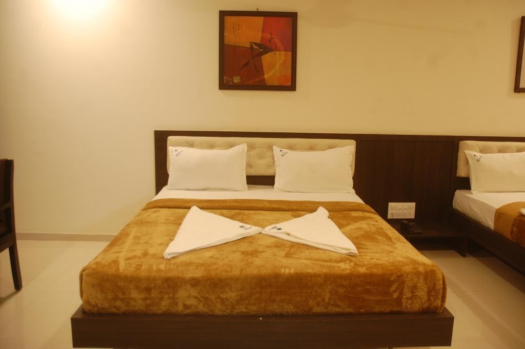 Hotel Swathi Hospet Exterior photo